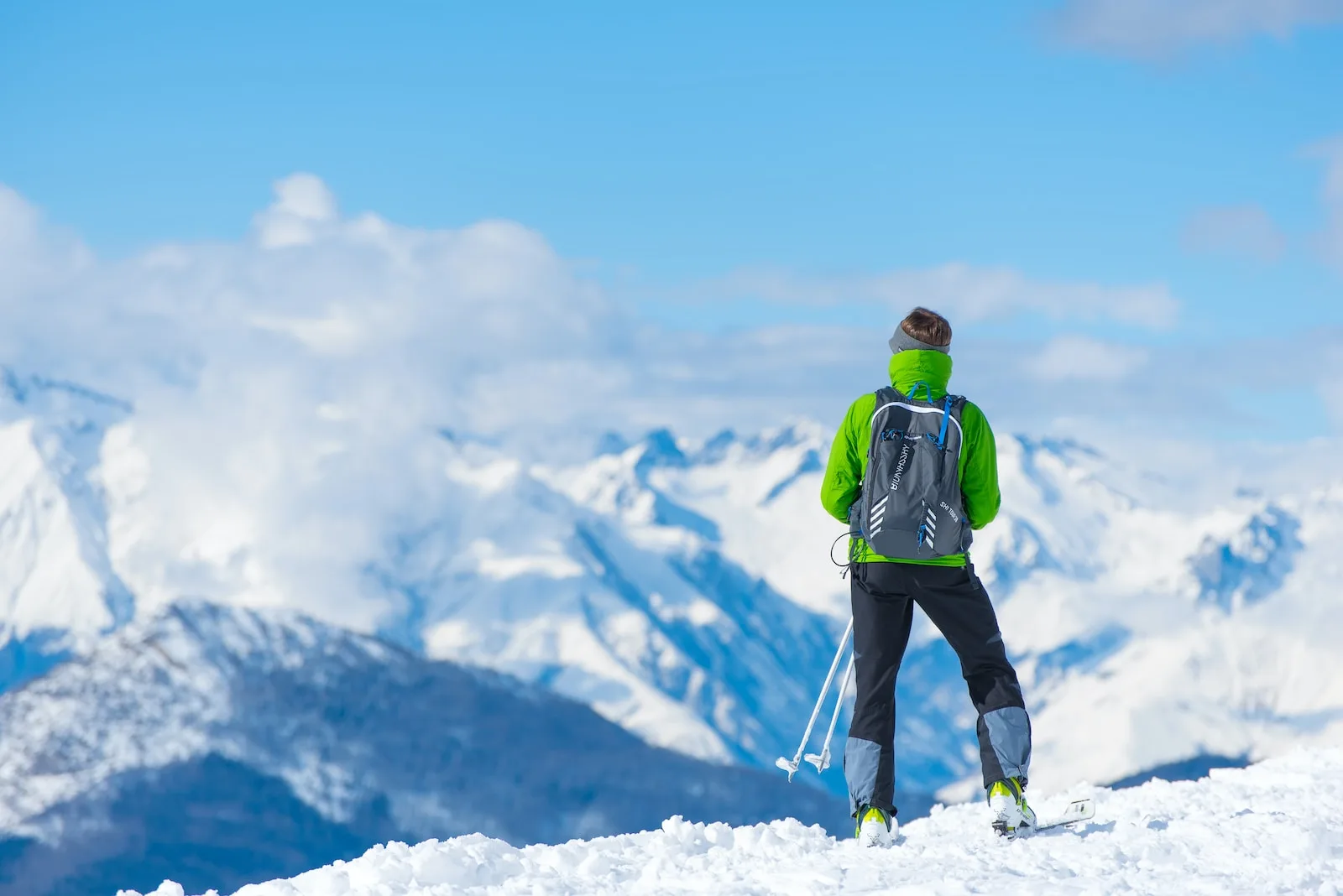 Partir à la neige pas cher cette année: Guide pratique et conseils pour skier à prix réduit