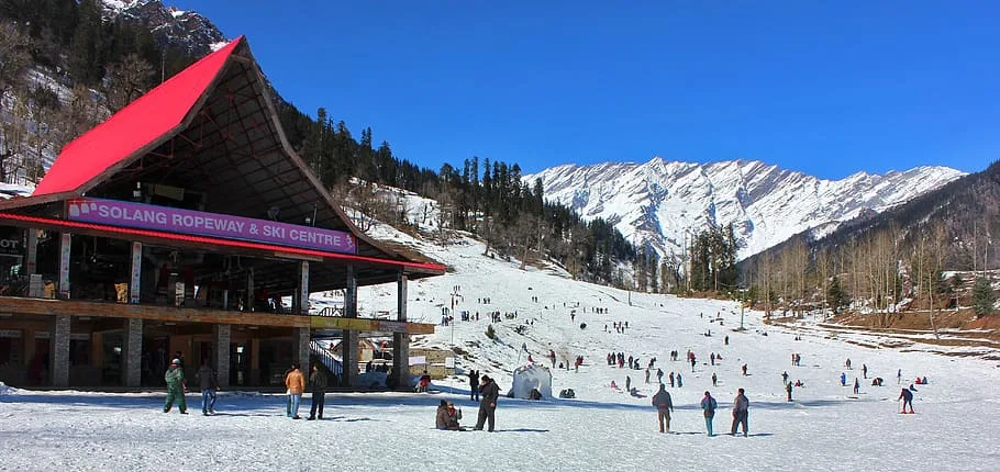 Séjour au ski en Inde : les meilleures destinations de glisse à découvrir